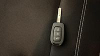 Dacia Sandero 1.0 TCe 90ch Confort -22 — photo 16