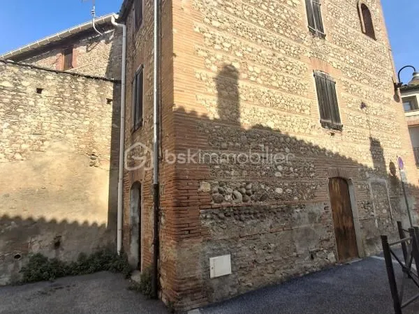 Maison 10 pièces 250 m²