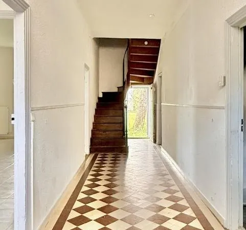 Maison de ville avec jardin et fort potentiel entre Castelnaudary et Bram