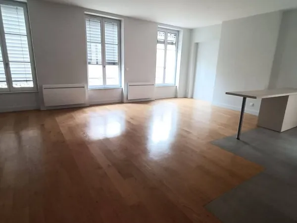 Appartement 3 pièces 92 m²