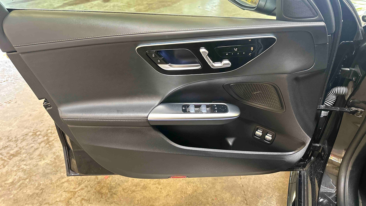 Mercedes Classe C 300 e 9G-Tronic e-Hybrid EQ — photo 22