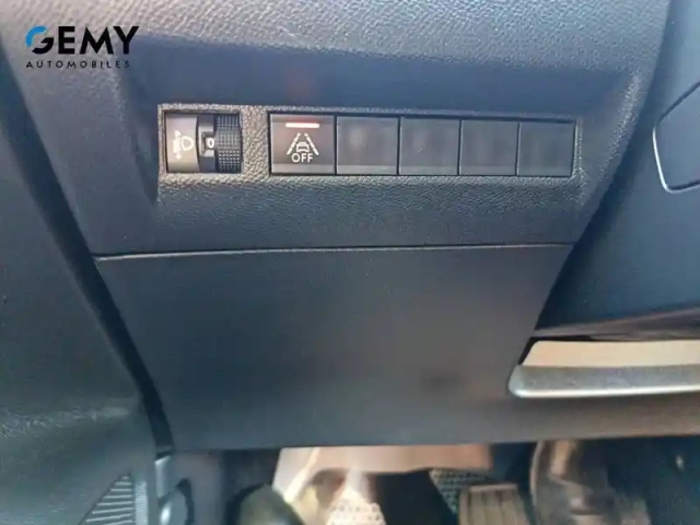 Peugeot 2008 moteur électrique 136 ch — photo 14