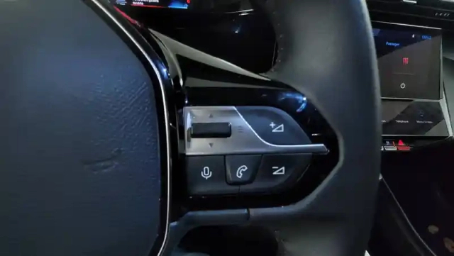 Peugeot 308 bluehdi 130ch s&amp;s eat8 — photo 15