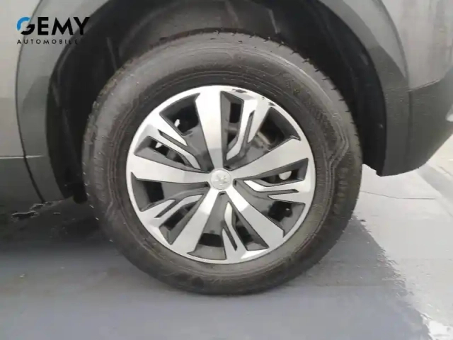 Peugeot 2008 puretech 100 s&amp;s bvm6 — photo 11