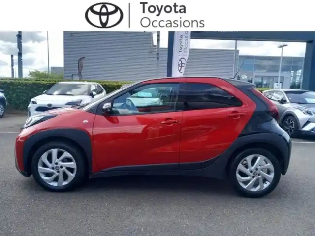 Toyota Aygo X 1.0 vvt-i 72ch design s-cvt — photo 3