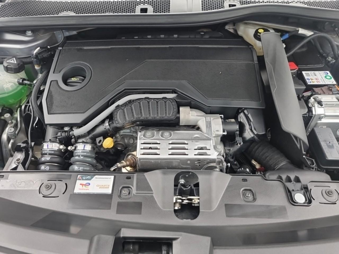 Peugeot 2008 hybrid 145 e-dcs6 style — photo 15