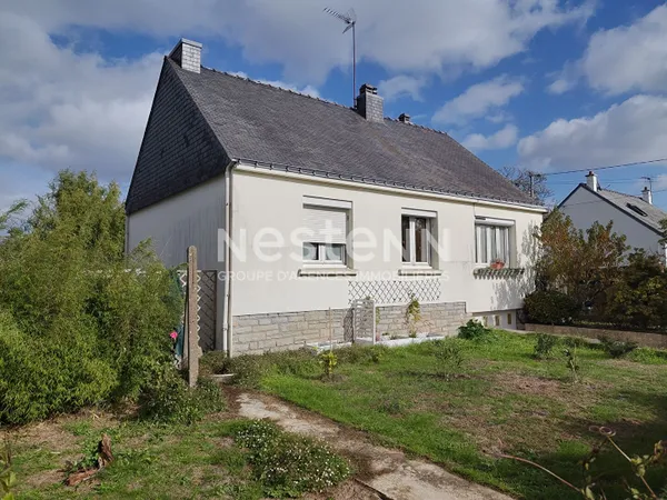 Maison Questembert centre Jardin clos et sous-sol total 67m², 2 chambres
