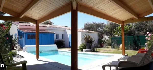 Maison de charme avec piscine proche plage et forêt