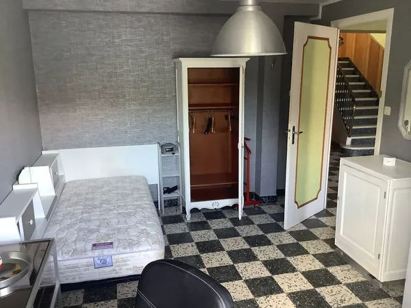 chambre pour étudiant (e)