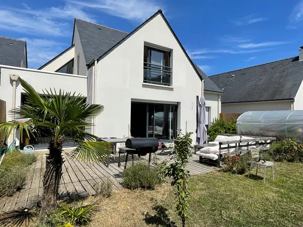 SAINT-PIERRE-QUIBERON - Maison récente de 173 m² au sol