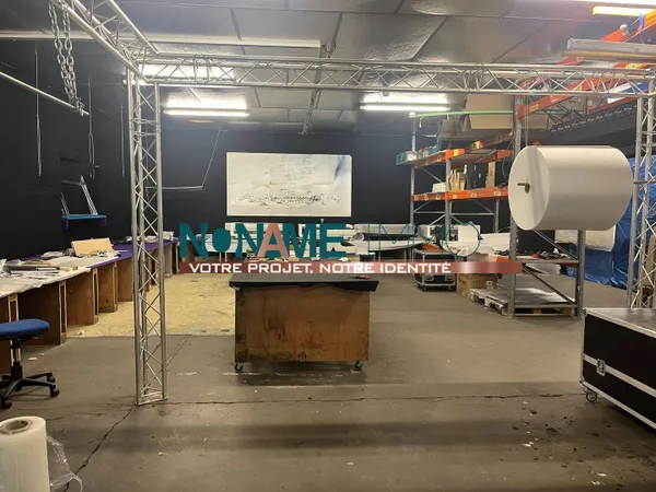 Local d'activité 577 m²