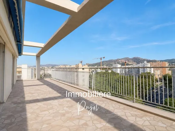 Rouet 13008 - Appartement T2 - Grande terrasse en dernier ét