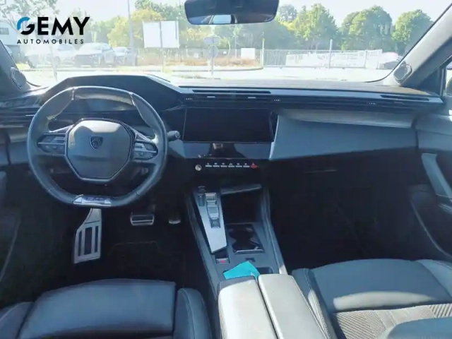 Peugeot 408 phev 225 e-eat8 — photo 8