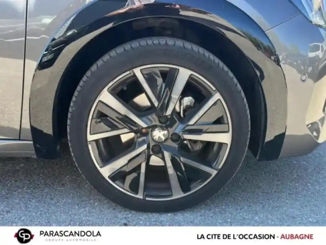 Peugeot 208 1.2 puretech 100ch s&amp;s gt — photo 11