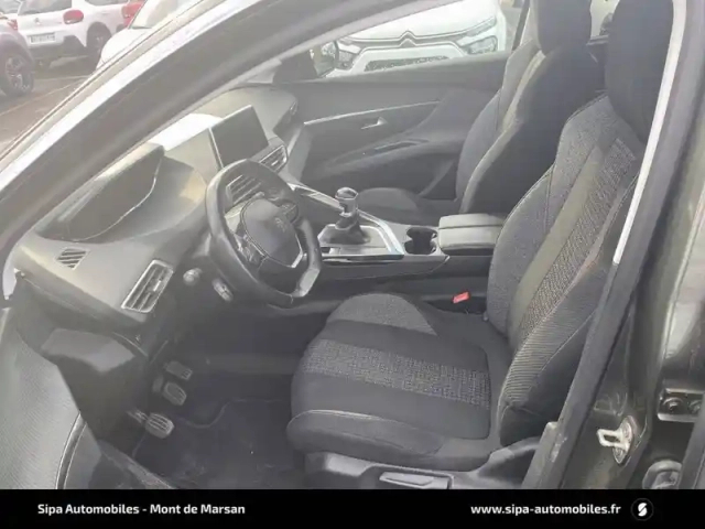 Peugeot 5008 puretech 130ch s&amp;s bvm6 — photo 9