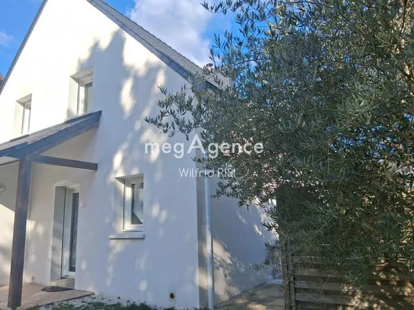 Maison T5 de 100m² sur terrain clos de 400m²