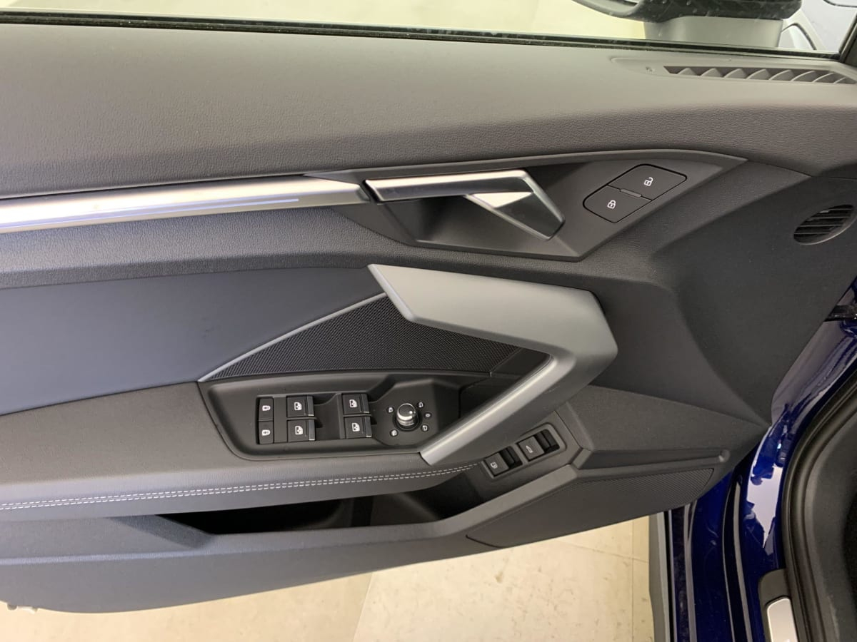 Audi A3 Sportback — photo 19