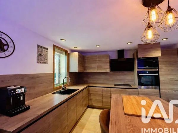 Maison 6 pièces 160 m²