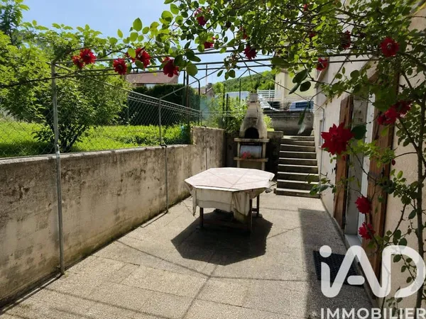 Maison 8 pièces 181 m²