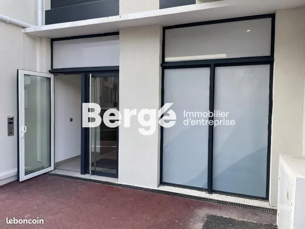 Local bureaux 29 m²