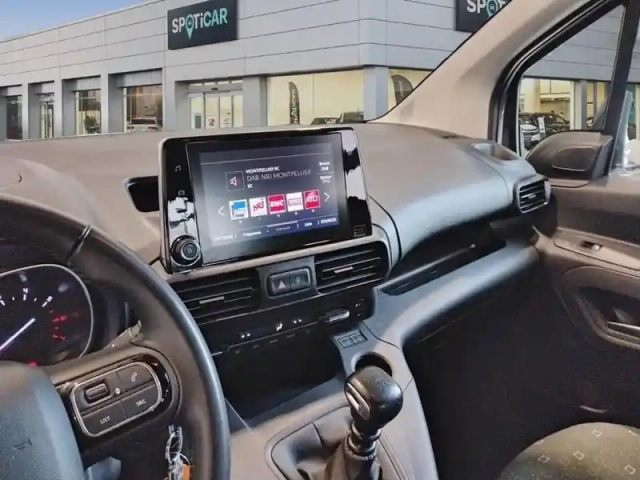 Citroën Berlingo taille m bluehdi 130 s&amp;s bvm6 shine — photo 11