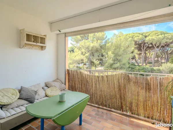 Studio 1 pièce 21 m²