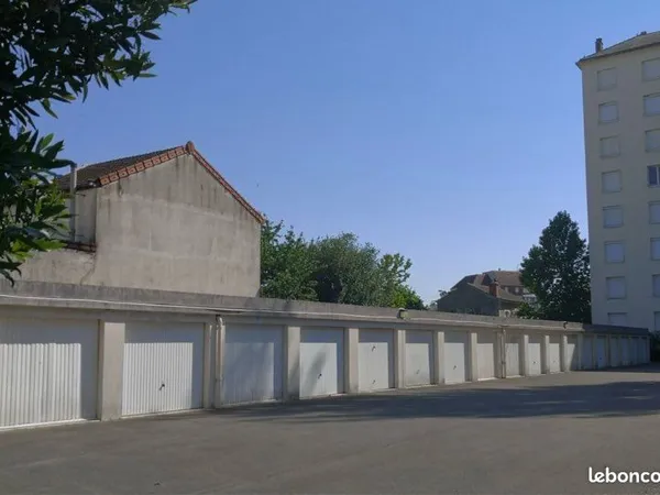 Garage à louer