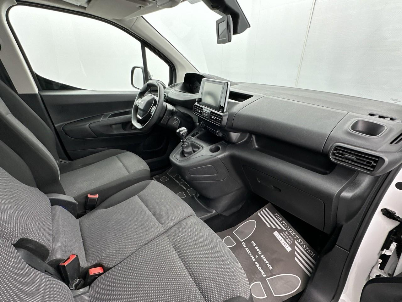 Peugeot Partner fourgon long 950 kg bluehdi 100 s&s bvm6 asphalt — photo 11