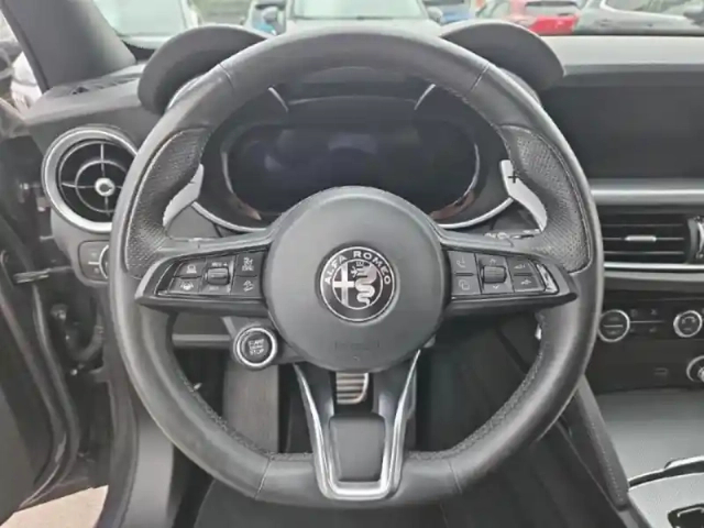 Alfa Romeo Stelvio 2.2 diesel 160ch veloce at8 — photo 15