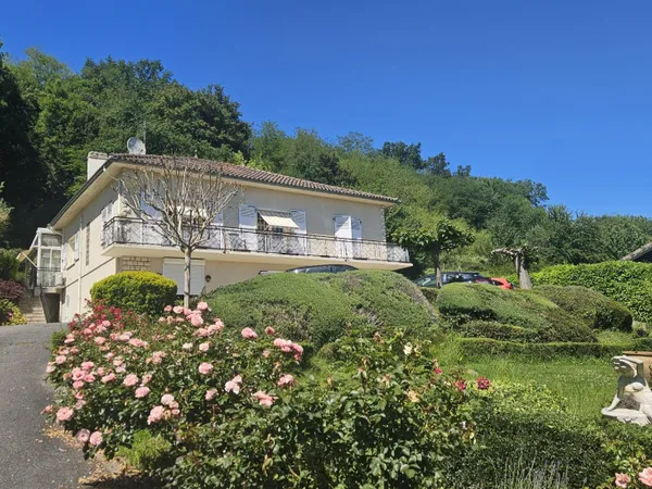 Maison 5 pièces 192 m²