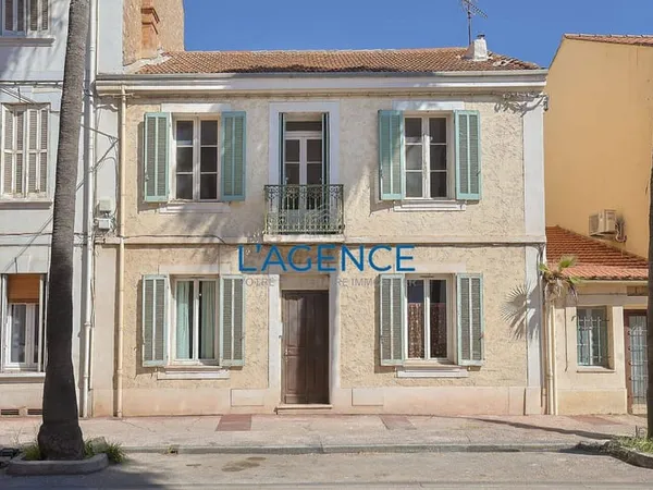Maison 5 pièces 140 m²