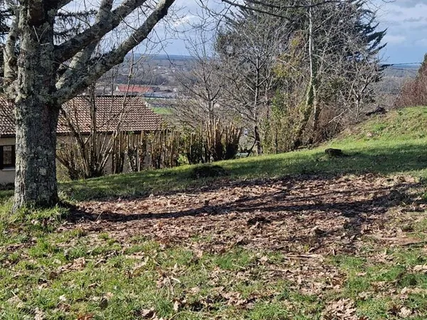 Terrain 840 m² Rions