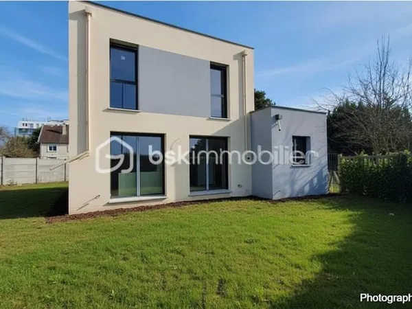 Maison familiale de 2026 / 4 chambres / vie de plain pied / garage
