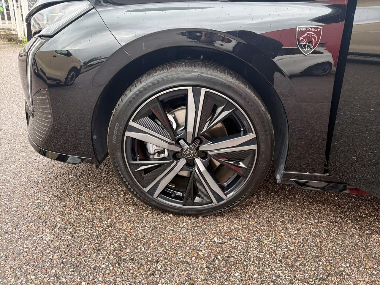 Peugeot 308 hybrid 136 e-dcs6 gt — photo 11