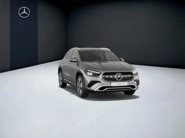 Mercedes Gla 200 d progressive line — photo 13