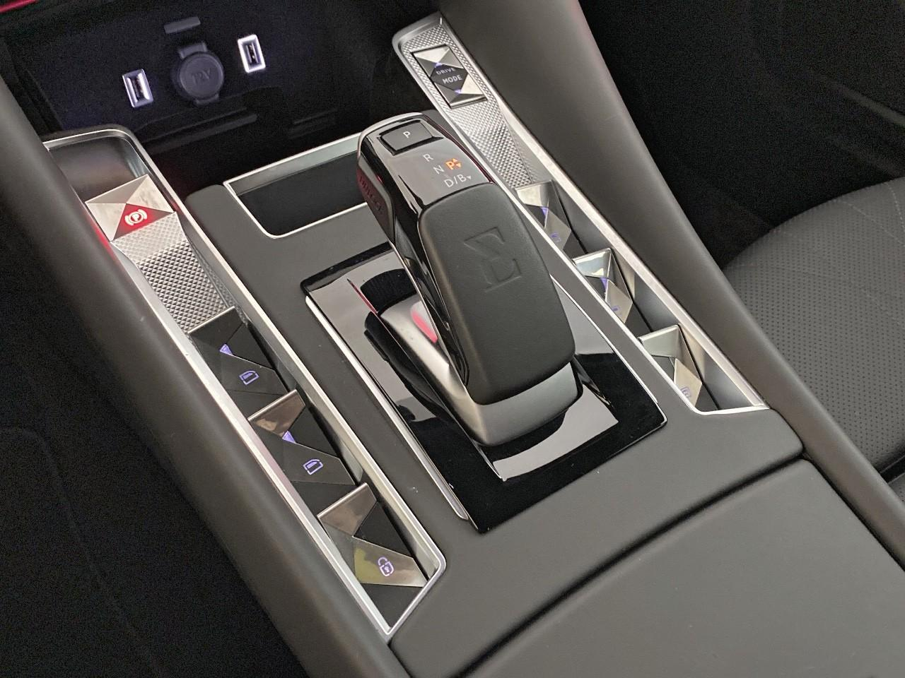 Ds Ds 9 9 hybrid e-tense 250ch rivoli+ 28g — photo 18