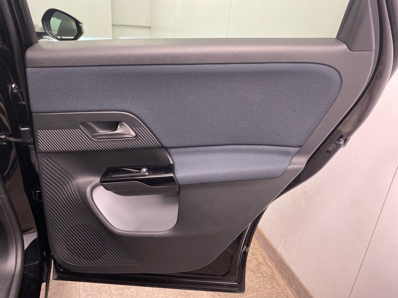 Citroën C5 Aircross hybride 145 ch e-dcs6 max — photo 26