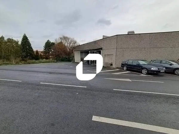 Local commercial 360 m²