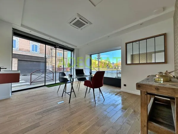 BOURGOIN, Local ou bureaux