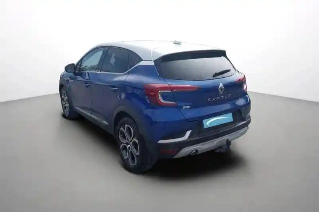Renault Captur blue dci 115 edc — photo 4