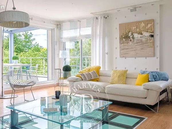Propriété 7 pièces 230 m²