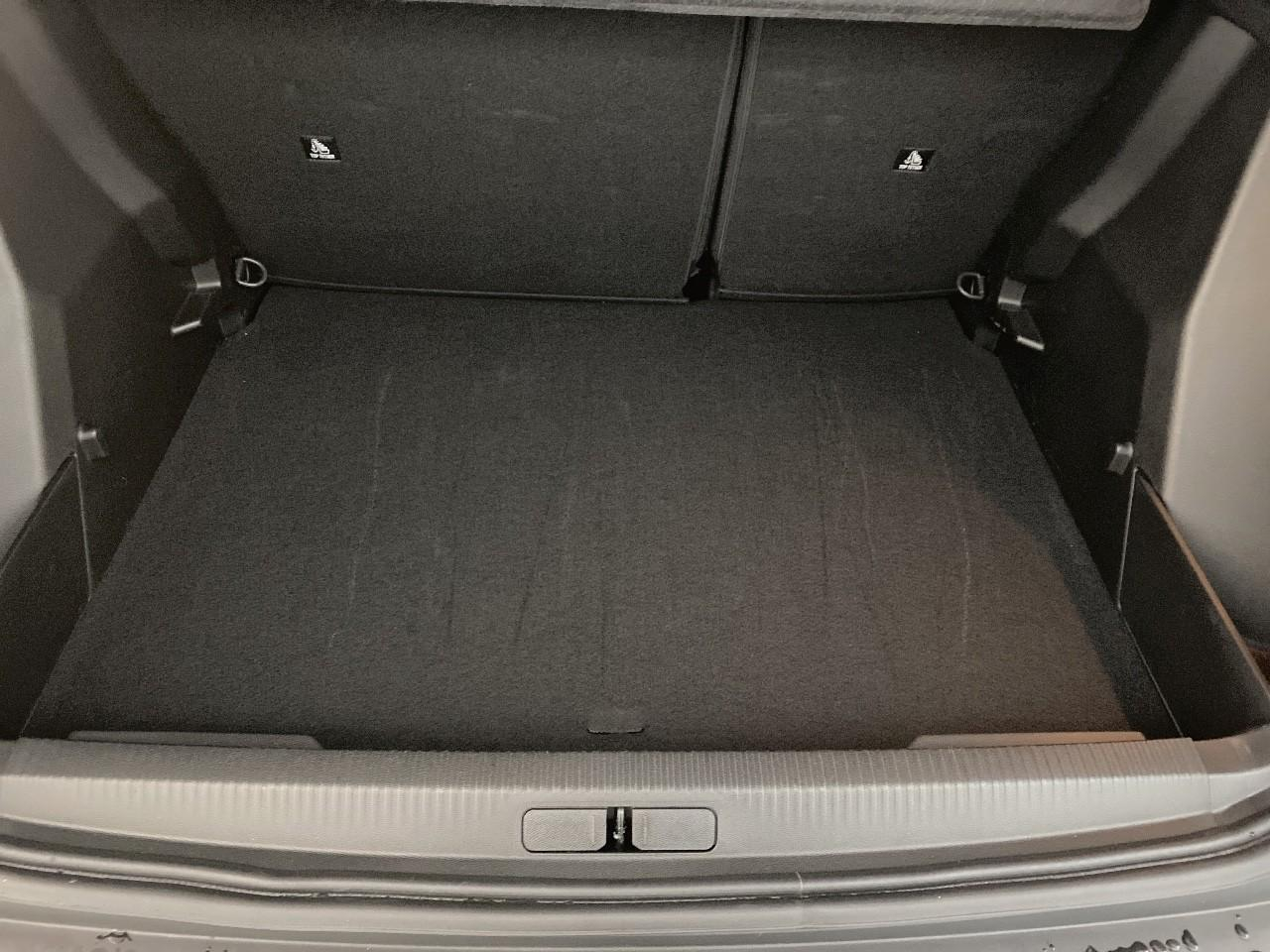 Peugeot 2008 hybrid 145 ch e-dcs6 allure — photo 6