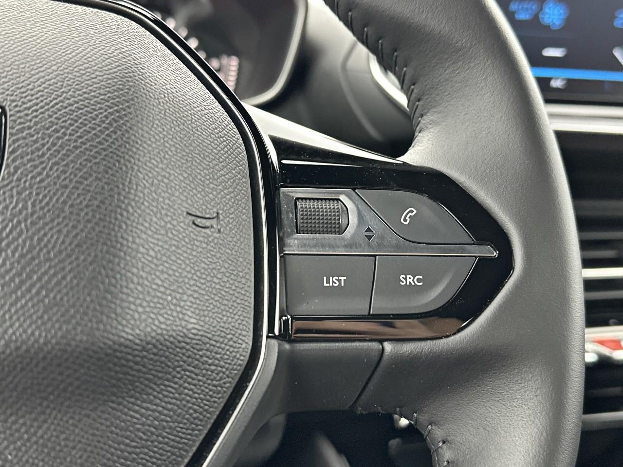 Peugeot 2008 100 s&s bvm6 style — photo 19