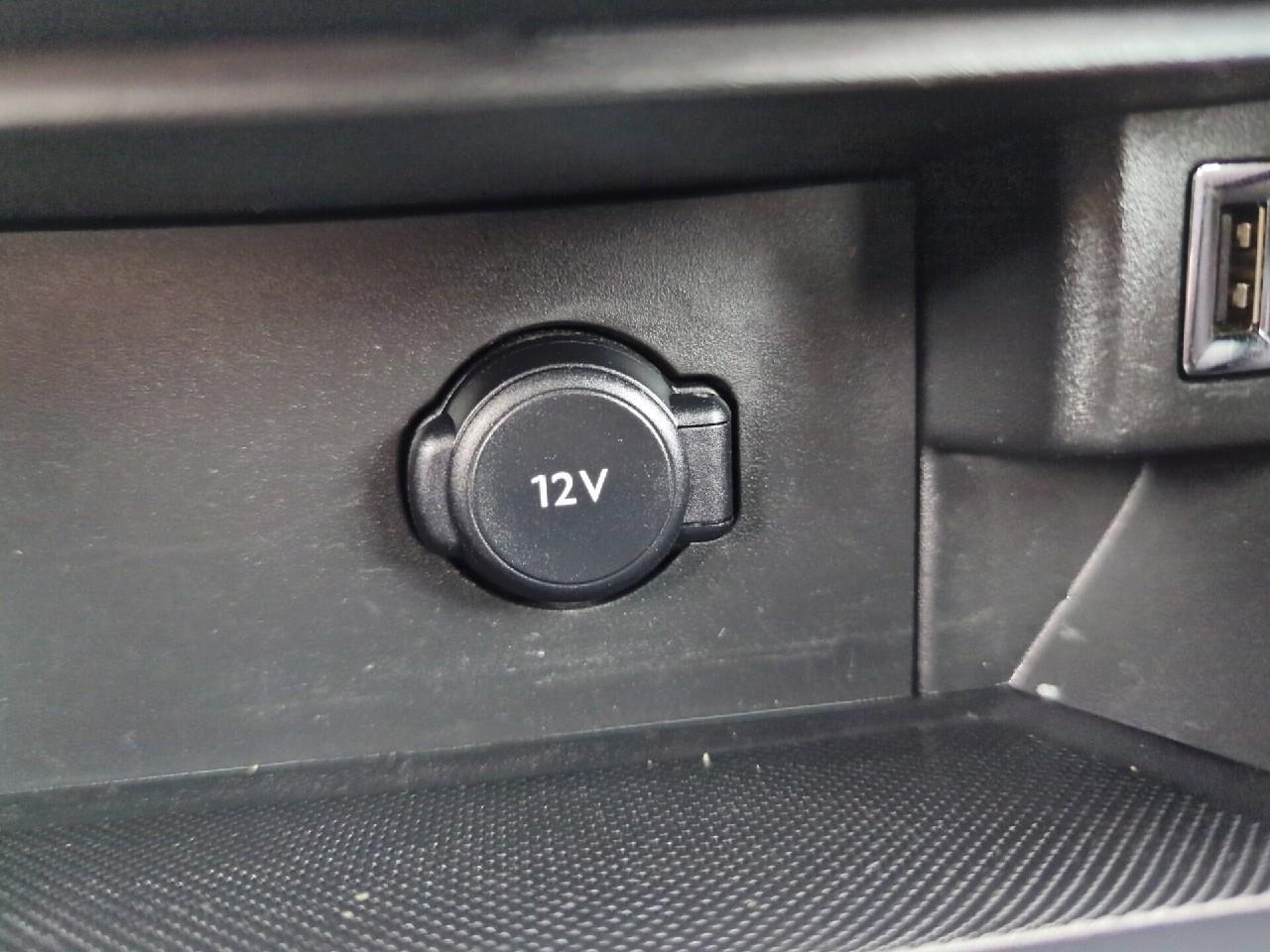 Peugeot 308 bluehdi 130ch s&s eat8 gt line — photo 26