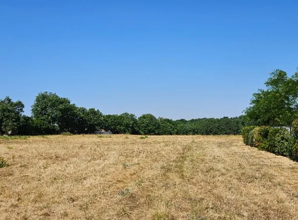 Terrain 470 m²