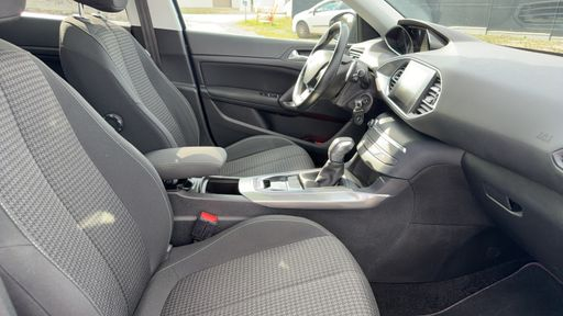 Peugeot 308 SW 1.5 BlueHDi 130 EAT6 - Active Business – 2019 – 146443 km – Diesel – Boîte Automatique — photo 21
