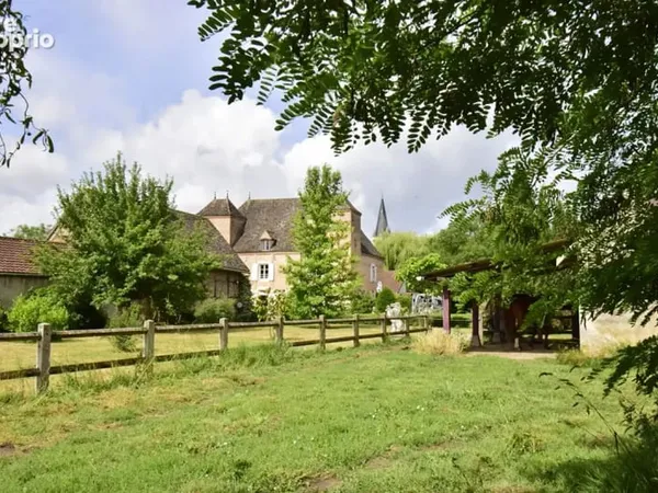 ST MARTIN EN BRESSE, Maison de maître avec 1ha37a de terrain