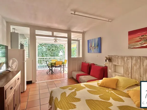 Studio meublé de 34 m² – Résidence Anse des Rochers – Saint-François