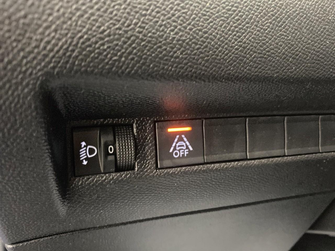 Peugeot 2008 puretech 130 s&s eat8 style — photo 19