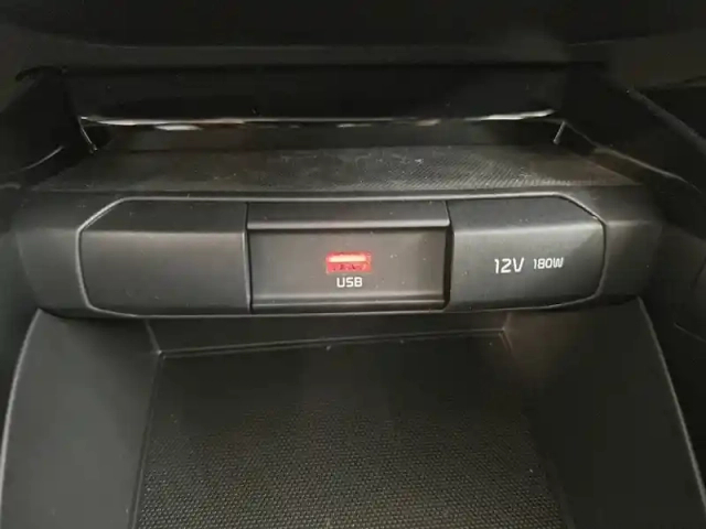 Kia Stonic 1.0 t-gdi 100 ch dct7 — photo 22